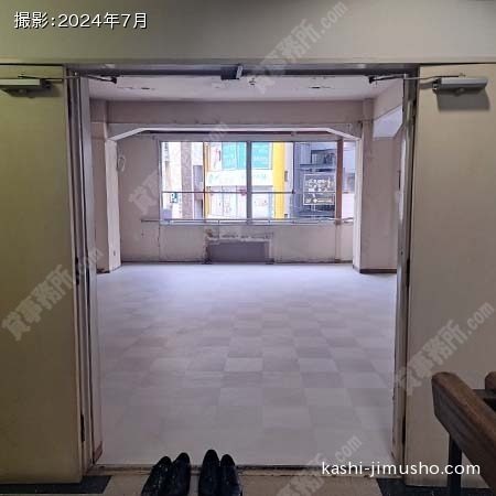 貸室入口(3階)