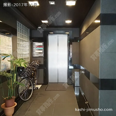 エントランス①