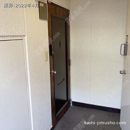 貸室入口