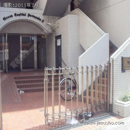  ビル入口