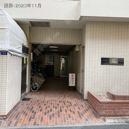 ビル入口(住居区画)