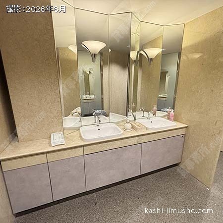 女性トイレ 女性トイレ