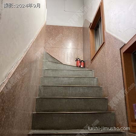 共用階段
