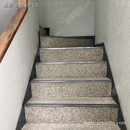 共用階段