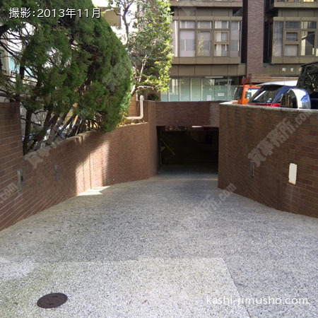 地下駐車場