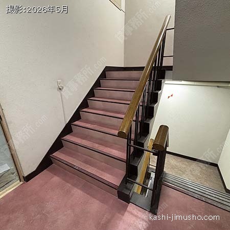 共用階段 共用階段