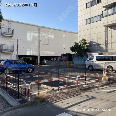 周辺駐車場：コインパーキング