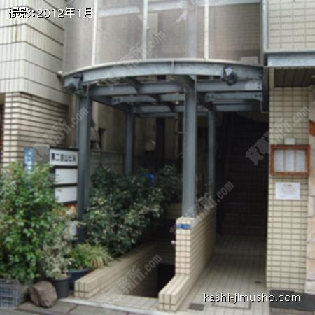 ビル入口 