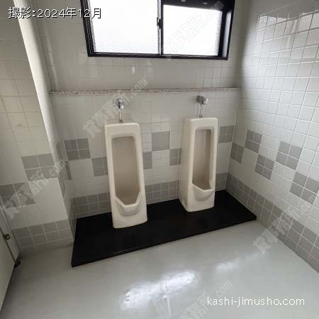 男性トイレ