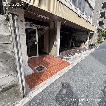ビル前面