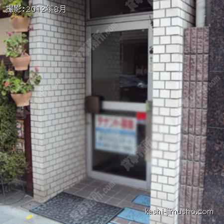  ビル入口