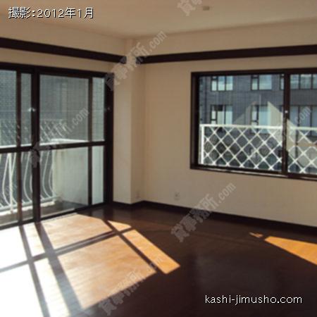 貸室内