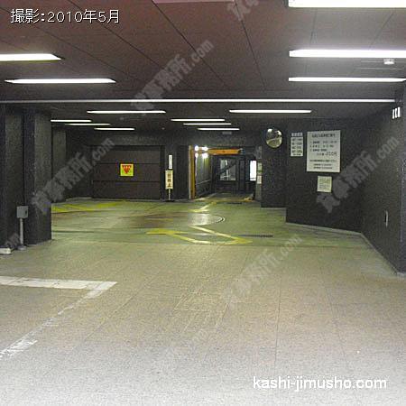 駐車場 