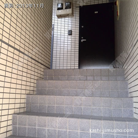 貸室入口