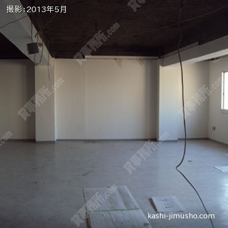 貸室内