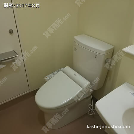 男子トイレ