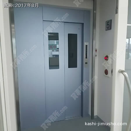 ５階エレベーター