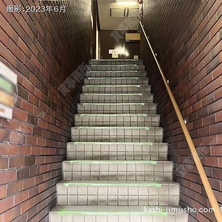 共用階段