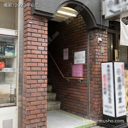 建物入口