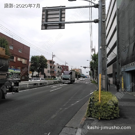 前面道路(環七通り）