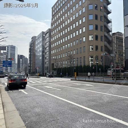 前面道路(新大橋通り）