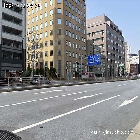 前面道路(新大橋通り）