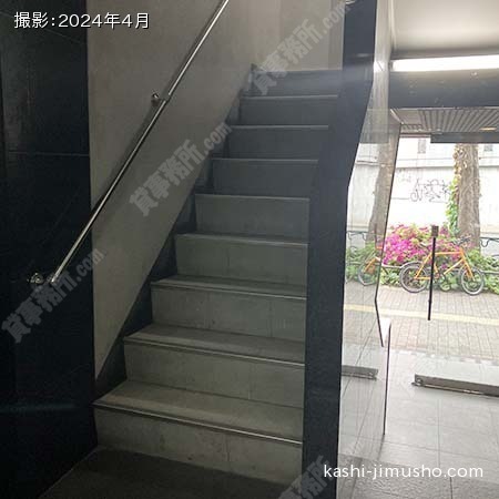 共用階段