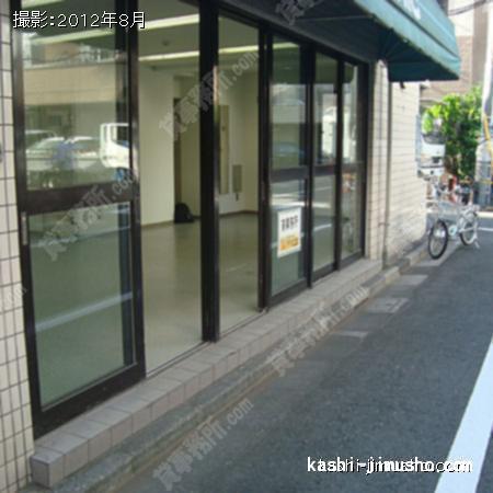 １階専用出入口 