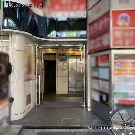 ビル入口