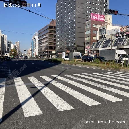 前面道路(白山通り）