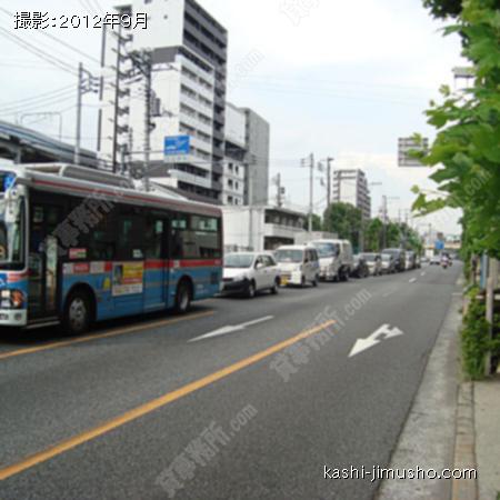 前面道路  