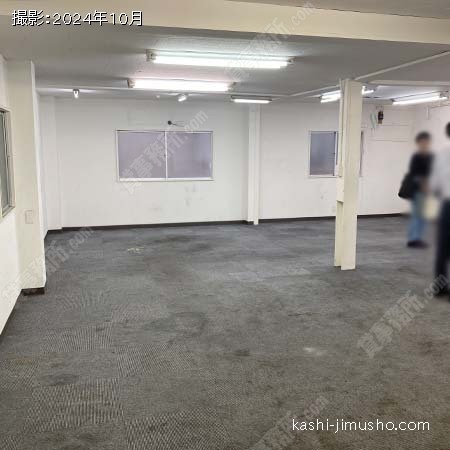 貸室内(1階・原状回復前)