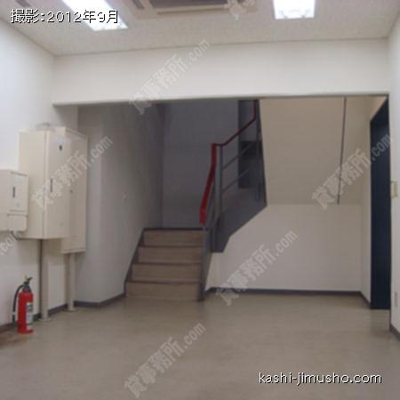２階への階段 