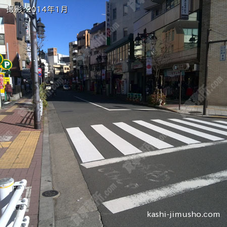前面道路（諏訪通り）
