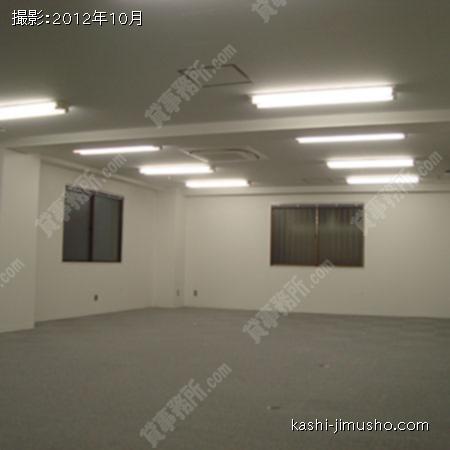 室内 