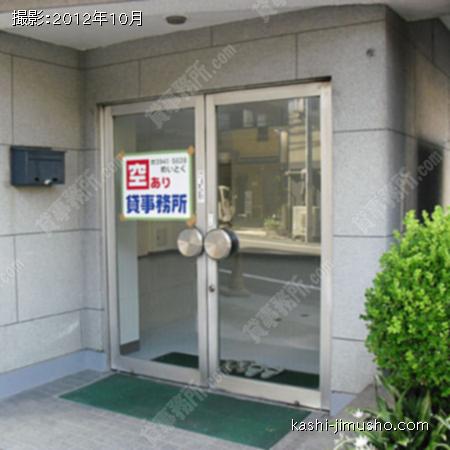 ビル入口 