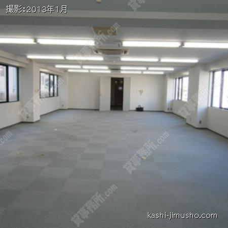 貸室内