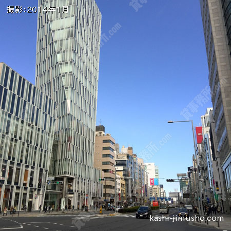 前面道路（青山通り）