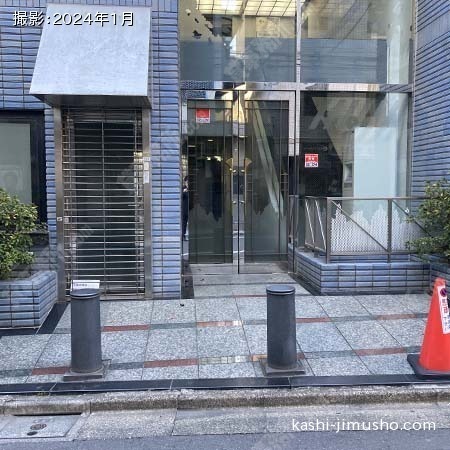 ビル入口