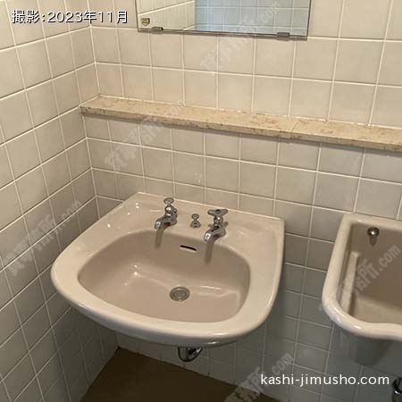 女性トイレ 女性トイレ