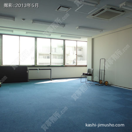 貸室内