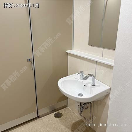 女性トイレ 女性トイレ