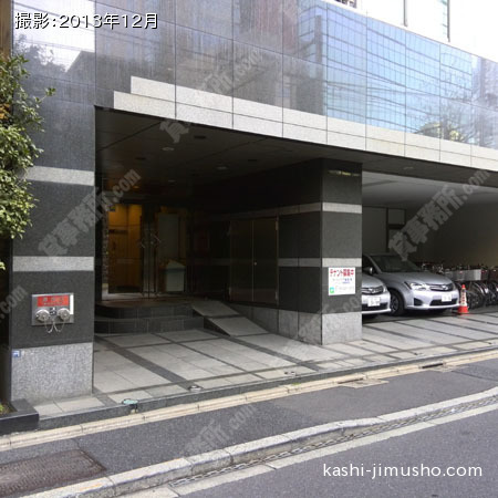 ビル正面