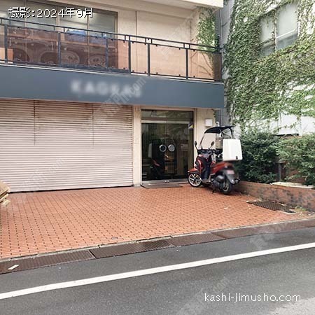 ビル前面