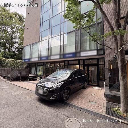貸室前面(B1-2階)