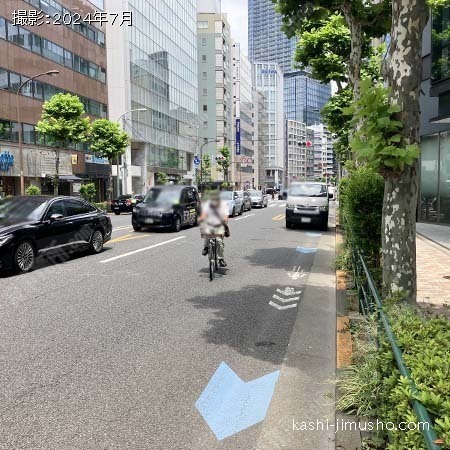 前面道路(外堀通り)