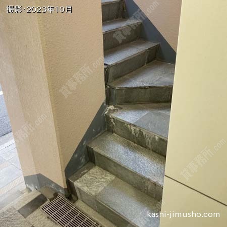 共用階段 共用階段