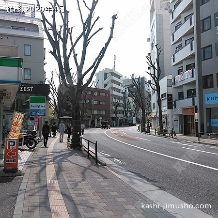 前面道路（吉祥寺通り）