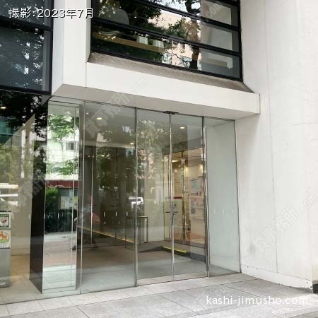 ビル入口
