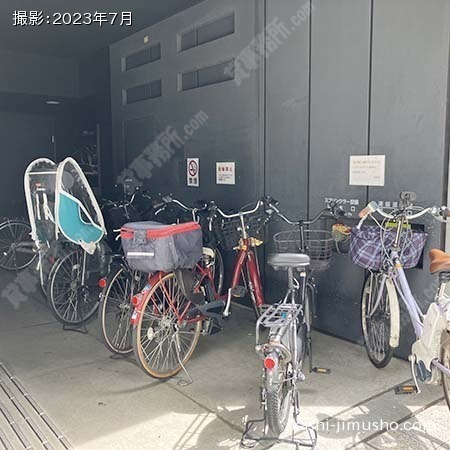 駐輪場